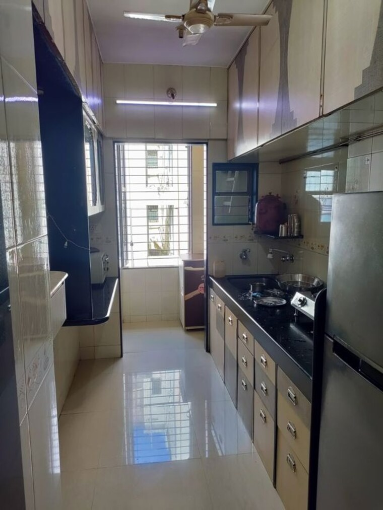 Kitchen, krishna-niwas-kandivali-west 1 Bedroom 400 Sq.Ft. Apartment In Kandivali West Mumbai 9757199