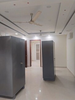 3 BHK Builder Floor For Rent in Vikas Puri