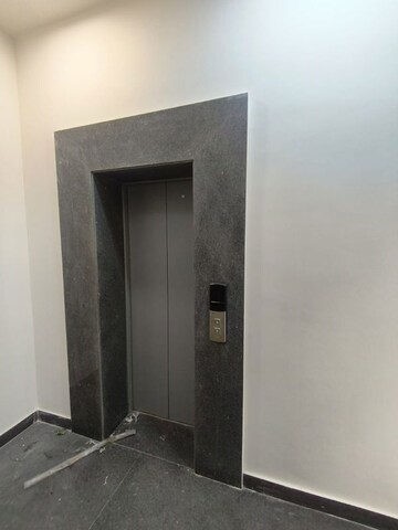 Building Lobby in Studio Builder Floor at Sector 47 – for Rent