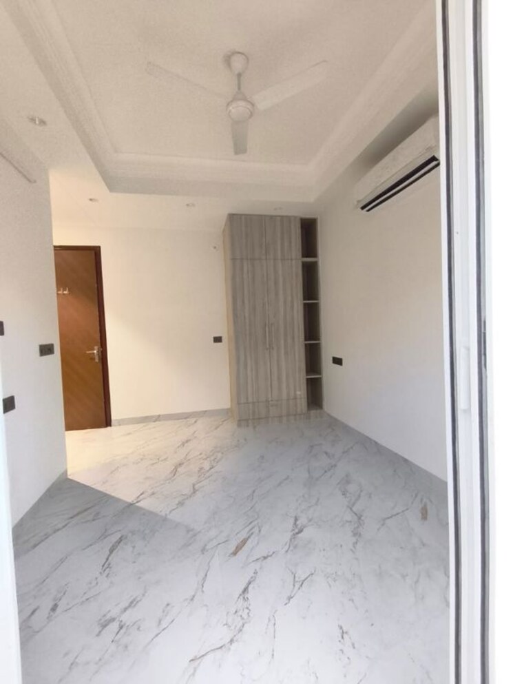 Room, sector 31 Studio 647 Sq.Ft. Builder Floor In Sector 31 Gurgaon 9757221