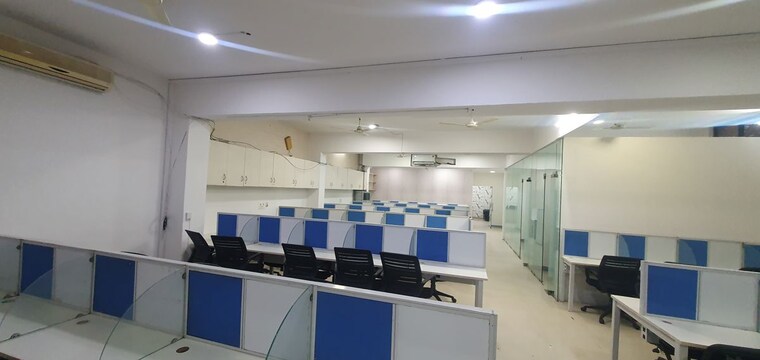 Team Area, sector 4 Commercial Office Space in IT/SEZ 2500 Sq.Ft. In Sector 4 Noida 9757236