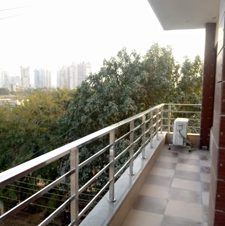 Balcony, sector 46 Pg For Boys & Girls In Sector 46 9757247