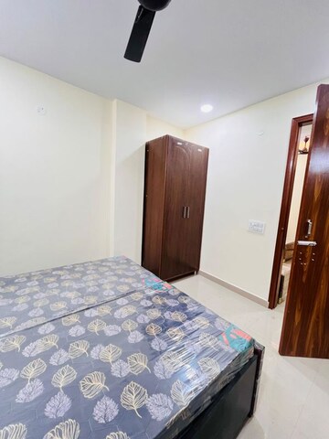 Bedroom in 1 BHK Builder Floor at Sector 46 – for Rent