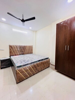 Bedroom in 1 BHK Builder Floor at Sector 46 – for Rent