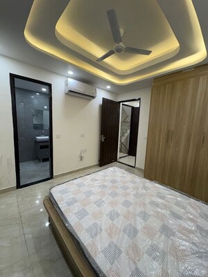 Bedroom in 2 BHK Builder Floor at Sector 46 – for Rent