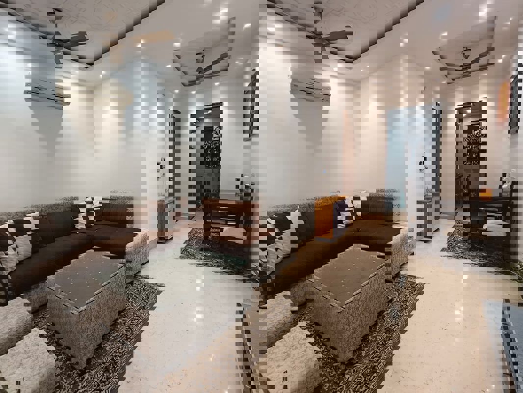 2 BHK Builder Floor For Rent in Malviya Nagar