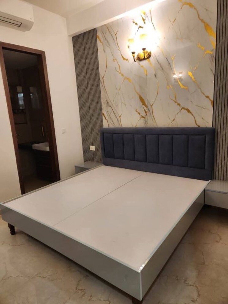 Bathroom, smart-world-orchard 3 Bedroom 1632 Sq.Ft. Apartment In Sector 61 Gurgaon 9757286