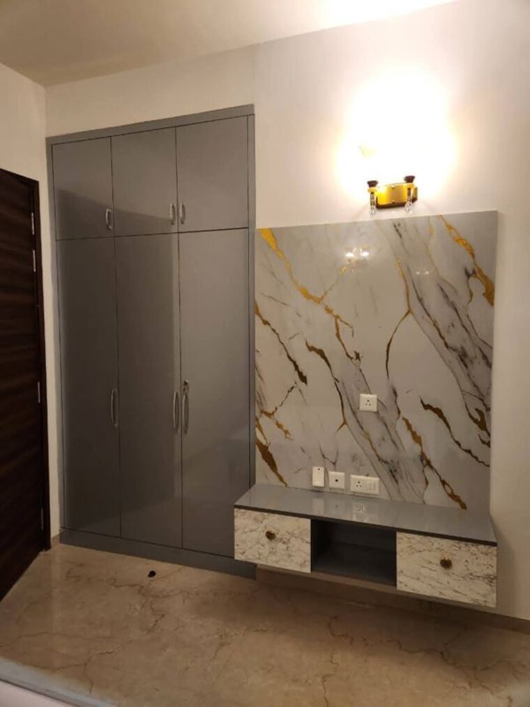 Bathroom, smart-world-orchard 3 Bedroom 1632 Sq.Ft. Apartment In Sector 61 Gurgaon 9757286