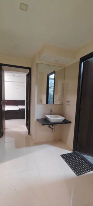 Master Bedroom in 3 BHK Apartment at Cosmos The Magestic, Prabhadevi – for Rent