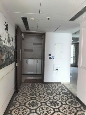  3 BHK Apartment at Mahagun Mezzaria, Sector 78 – for Rent