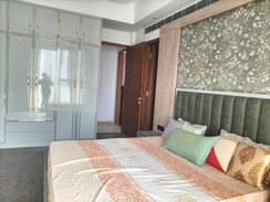 3 BHK + Pooja Room,Servant Room Apartment For Rent in Mahagun Mezzaria
