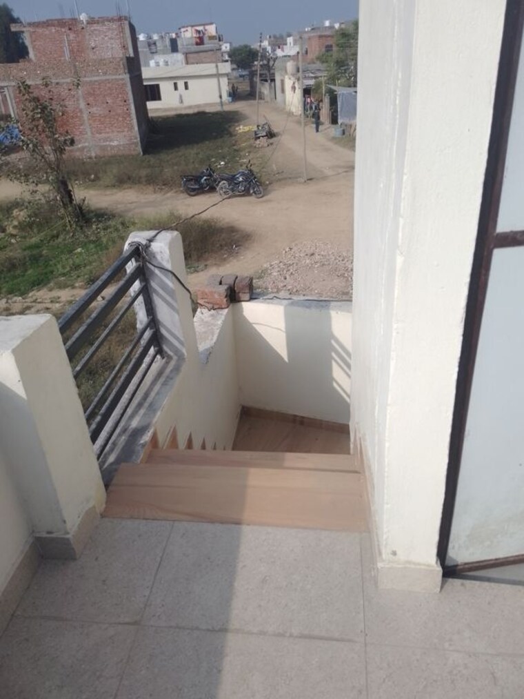 Balcony, kharar kurali highway 3 Bedroom 100 Sq.Yd. Independent House In KharaR Kurali Highway Mohali 9757323