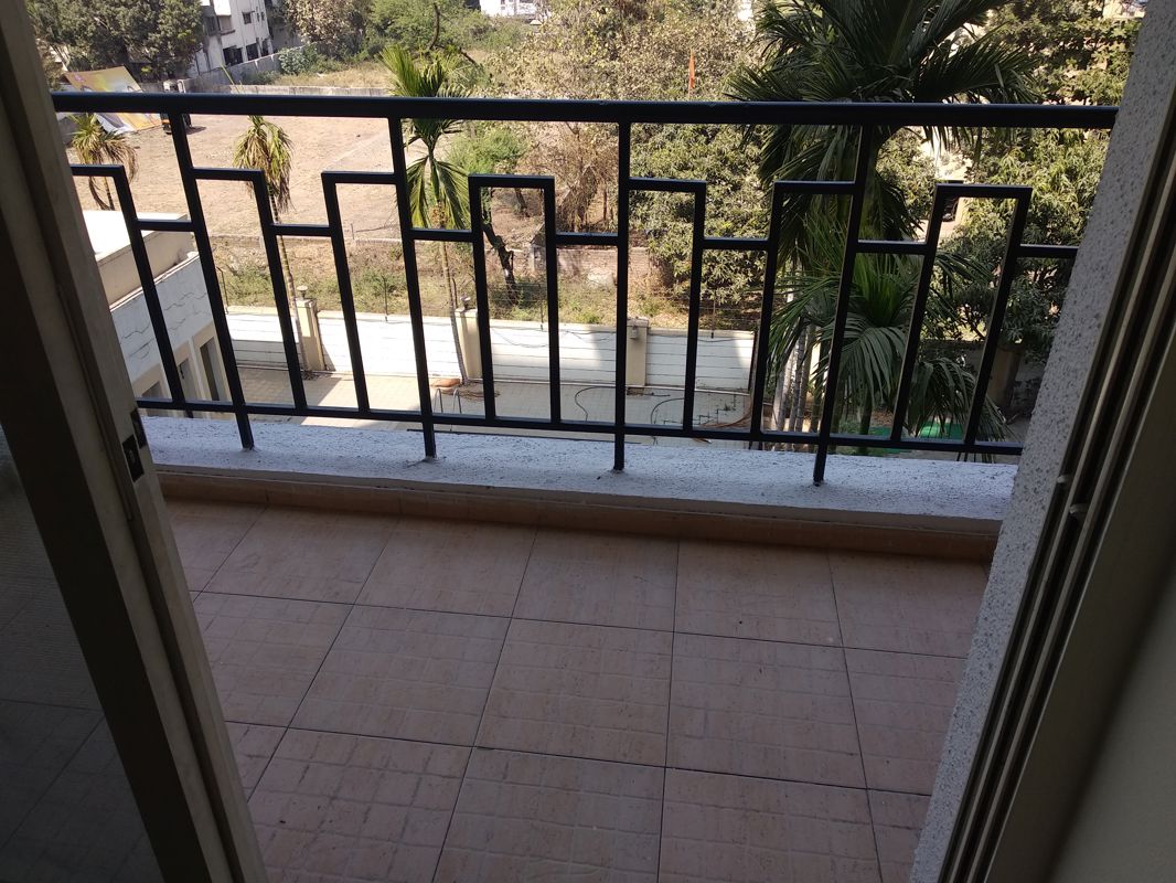 2 BHK Apartment For Rent in High Life