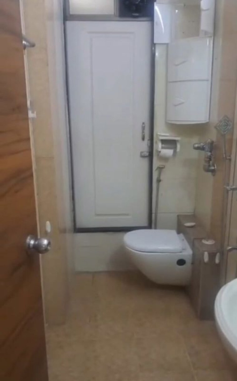 Bathroom, neelkanth-palms 3 Bedroom 999 Sq.Ft. Apartment In Kapur Bawdi Thane 9757357