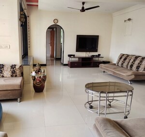 Living Room in 3 BHK Apartment at Neelkanth Palms, Kapur Bawdi – for Rent