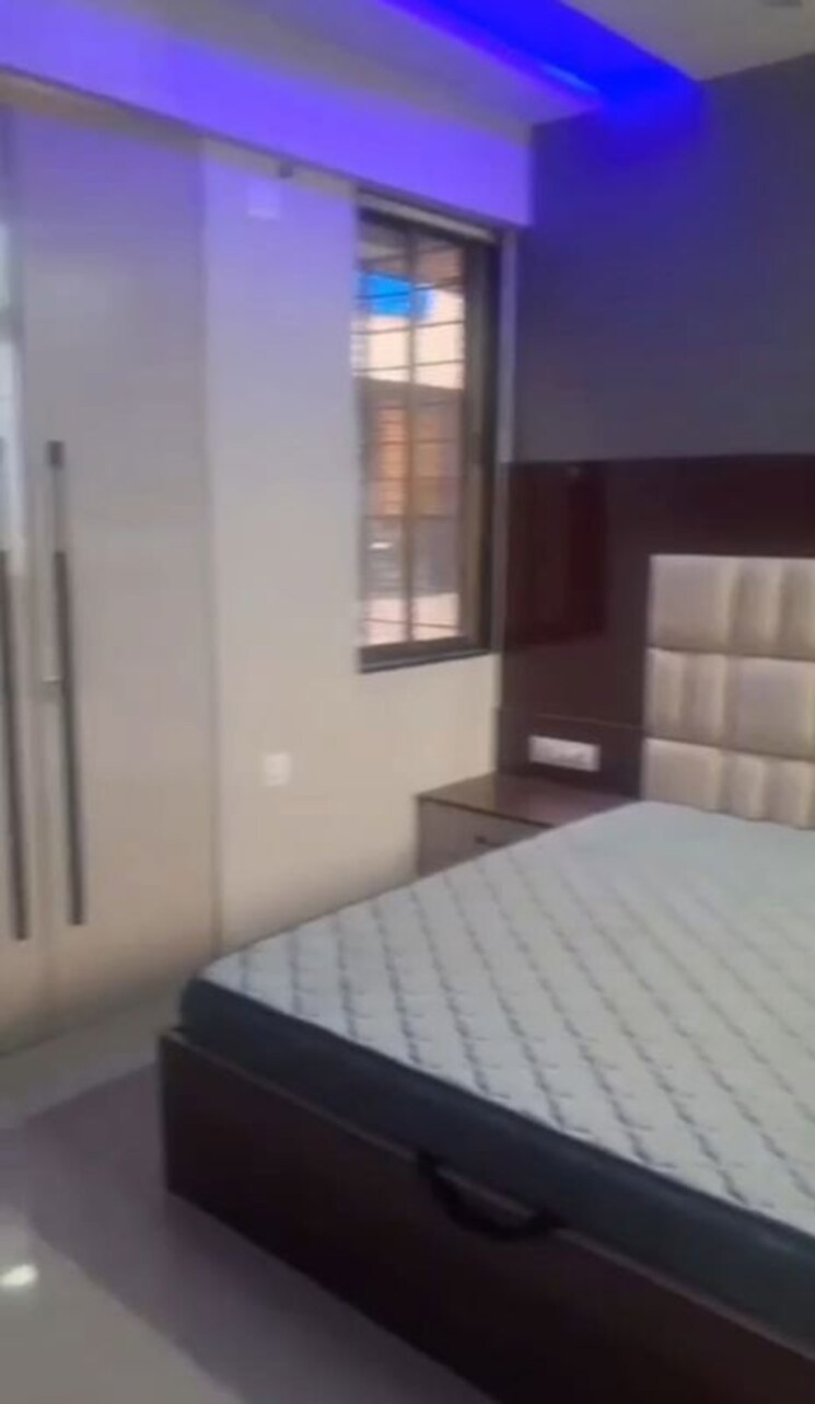 Room, neelkanth-palms 3 Bedroom 999 Sq.Ft. Apartment In Kapur Bawdi Thane 9757357