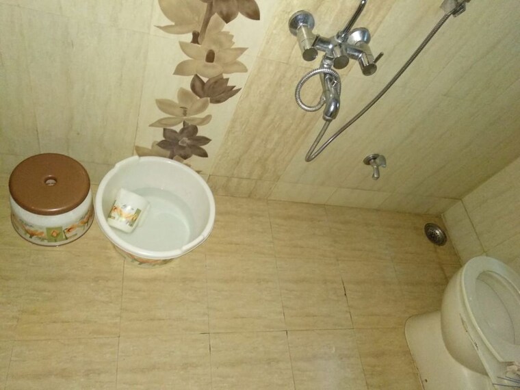 Bathroom, indraprasth-chs 2 Bedroom 1000 Sq.Ft. Apartment In Anand Nagar Pune 9757359