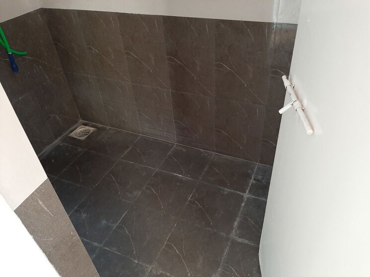Bathroom, indraprasth-chs 1 Bedroom 600 Sq.Ft. Apartment In Anand Nagar Pune 9757364