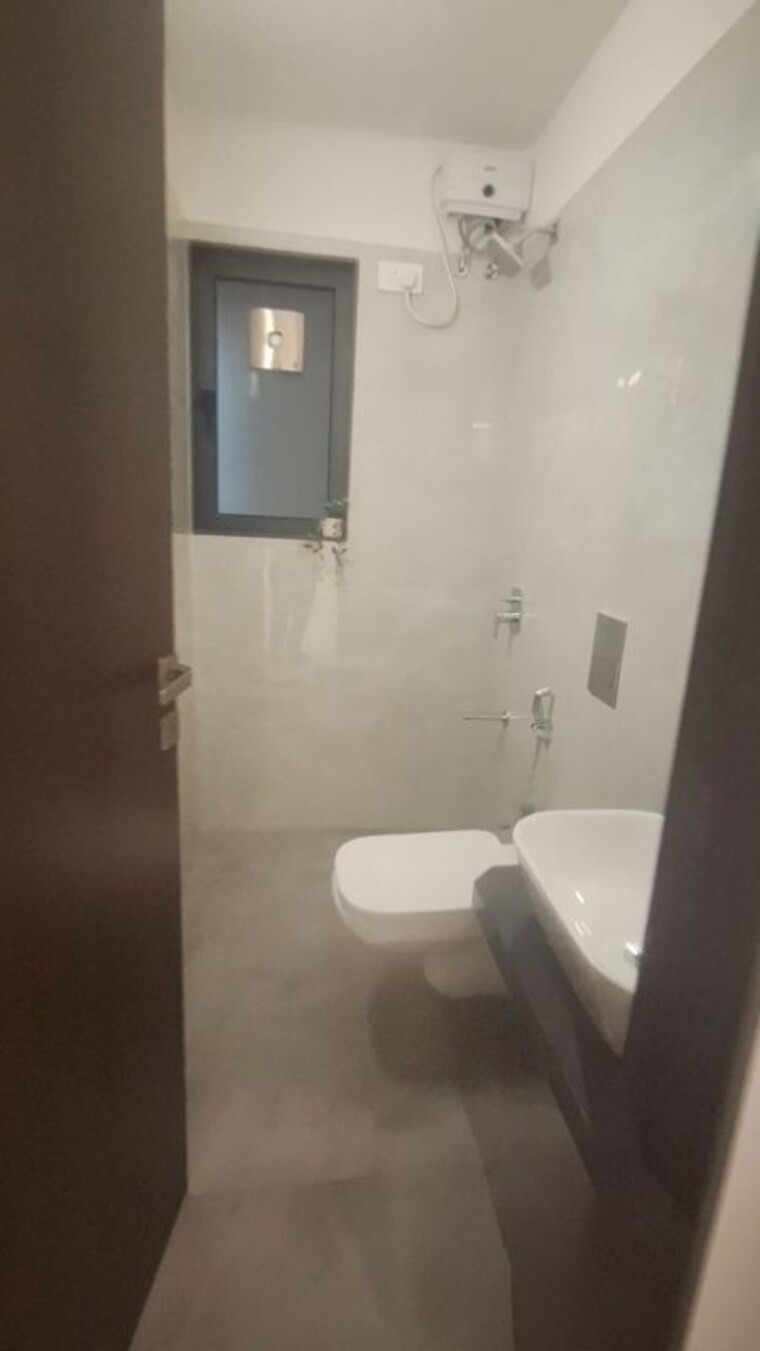 Bathroom, malad west 2 Bedroom 707 Sq.Ft. Apartment In Malad West Mumbai 9757371