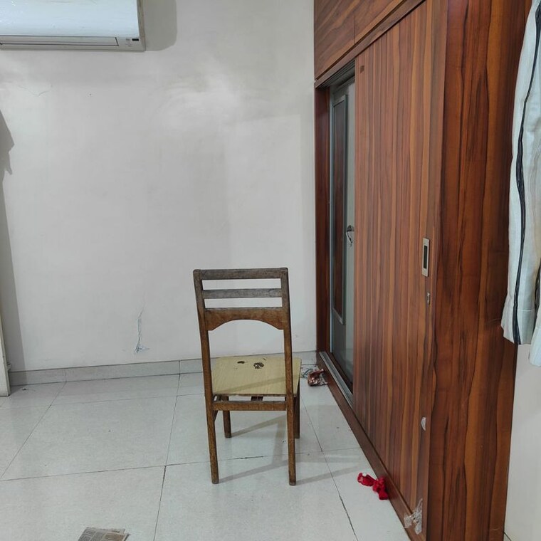 Room, indraprasth-chs 1 Bedroom 600 Sq.Ft. Apartment In Anand Nagar Pune 9757369