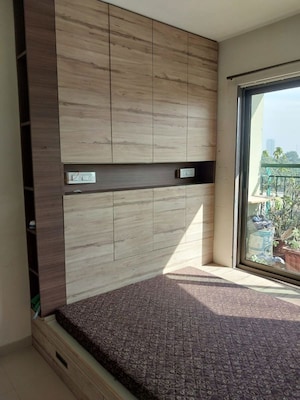 Room in 2 BHK Apartment at Neelkanth Greens, Manpada – for Rent