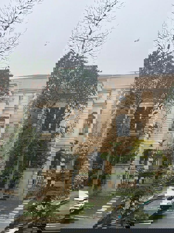 4 BHK + Servant Room Independent House For Sale in Gomti Nagar