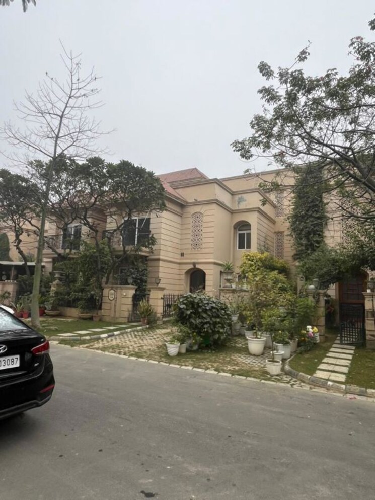 Exterior View, gomti nagar 4 Bedroom 2000 Sq.Ft. Independent House In Gomti Nagar Lucknow 9757390