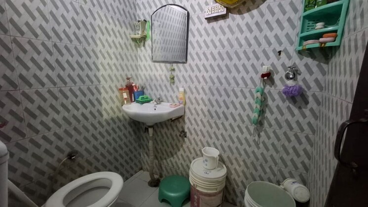 Bathroom, ghazipur 2 Bedroom 1200 Sq.Ft. Apartment In Ghazipur Zirakpur 9402011