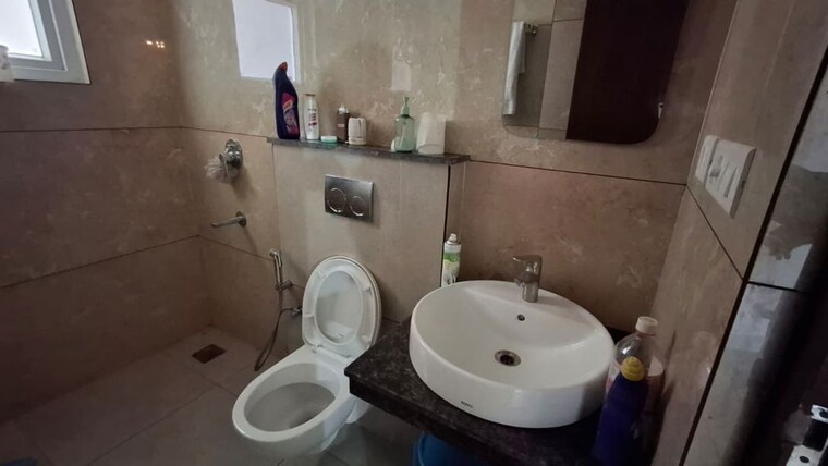 Bathroom, allwin-el-spazia 3 Bedroom 1800 Sq.Ft. Apartment In Sanauli Zirakpur 9401871