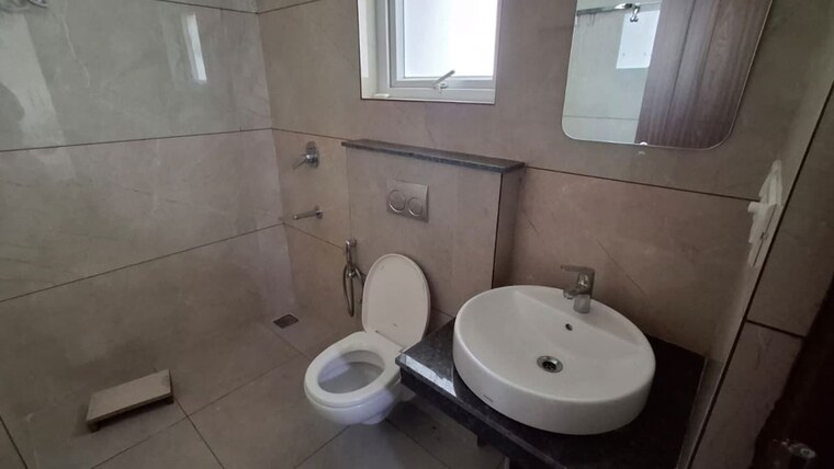 Bathroom, allwin-el-spazia 3 Bedroom 1800 Sq.Ft. Apartment In Sanauli Zirakpur 9401871