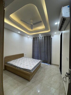 Bedroom in 2 BHK Builder Floor at Sector 38 – for Rent