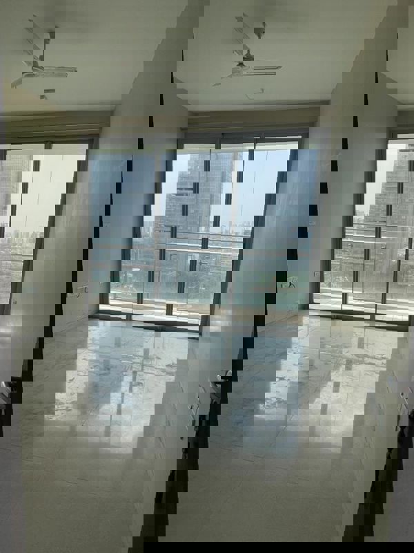 3 BHK + Store Room Apartment For Rent in Oberoi Exquisite Goregaon