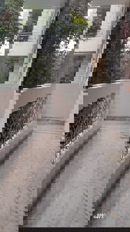 3 BHK + Pooja Room Builder Floor For Rent in Unitech South City II