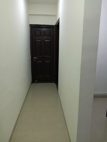 Building Lobby in 3 BHK Builder Floor at Unitech South City II, Sector 50 – for Rent