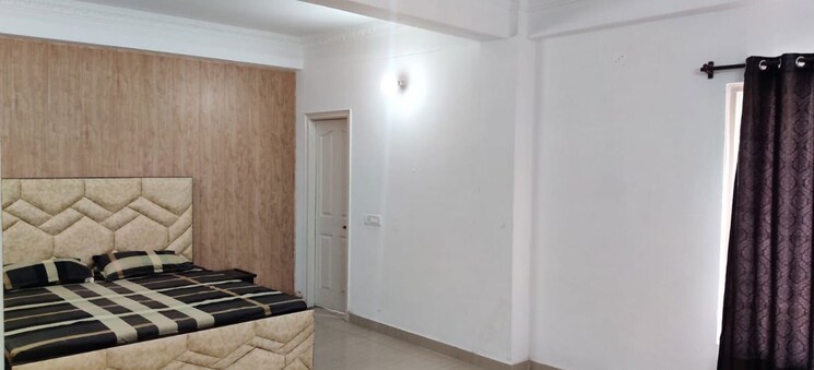 Room, highland-park-chandigarh 3 Bedroom 1700 Sq.Ft. Apartment In Bhabat Zirakpur 9401137