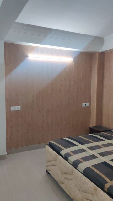 Bedroom in 3 BHK Apartment at Highland Park Chandigarh, Bhabat – for Rent