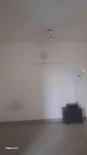 Furnished Amenities in 2 BHK Builder Floor at Unitech South City II, Sector 50 – for Rent