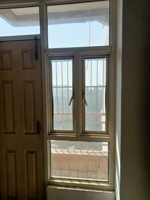  2 BHK Apartment at Supertech Cape Town, Sector 74 – for Sale