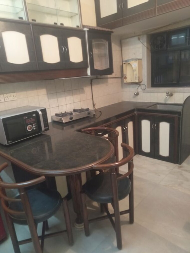 Team Area, golden-rock-chs 2 Bedroom 690 Sq.Ft. Apartment In Santacruz East Mumbai 9757482