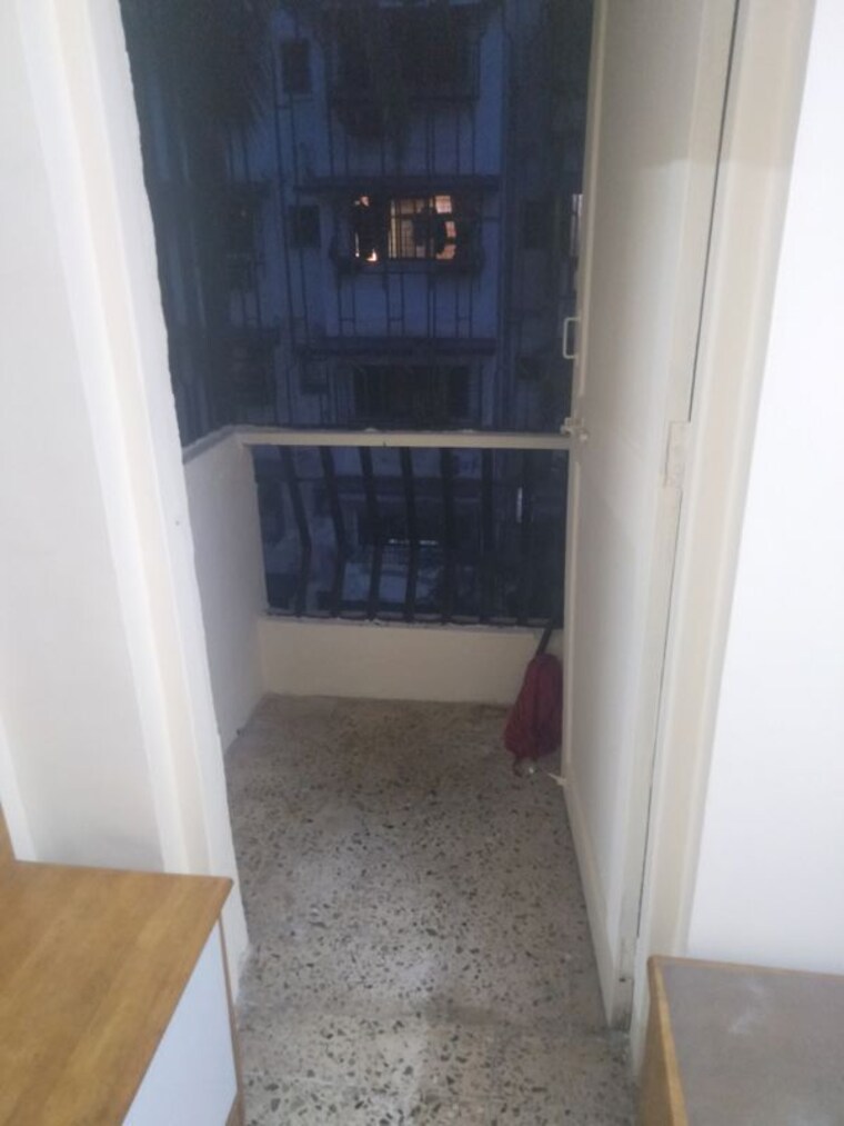 Bathroom, golden-rock-chs 2 Bedroom 690 Sq.Ft. Apartment In Santacruz East Mumbai 9757482