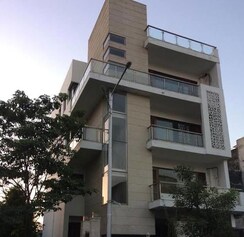 6+ BHK + Pooja Room,Servant Room Villa For Sale in Sector 43