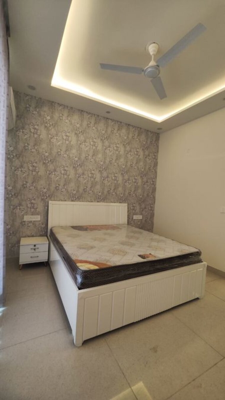 Bedroom, maya-green-lotus-saksham 3 Bedroom 1346 Sq.Ft. Apartment In International Airport Road Zirakpur 9400537