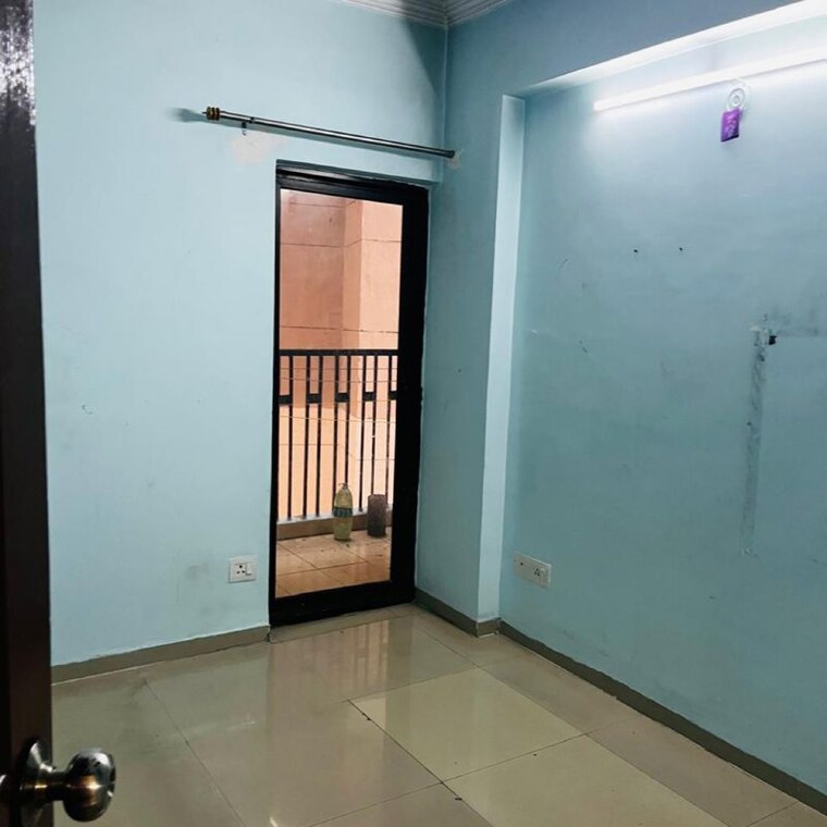 Room, logix-blossom-county 2.5 Bedroom 1418 Sq.Ft. Apartment In Sector 137 Noida 9757495