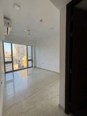 Room in 3 BHK Apartment at Lodha Kiara, Worli – for Rent