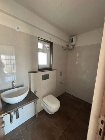Bathroom in 2 BHK Apartment at Shapoorji Broacha Baug, Girgaon – for Rent