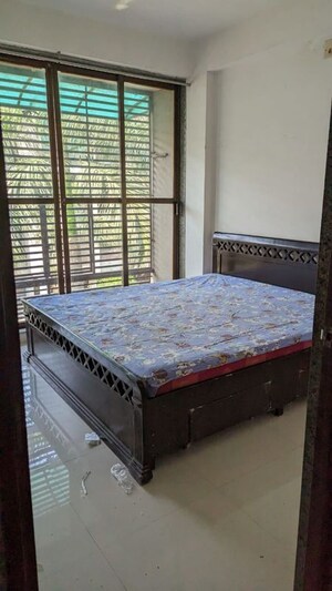 Bedroom in 2 BHK Apartment at Chandkheda – for Rent