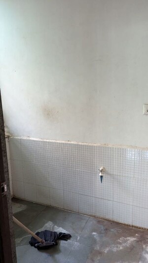 Utility Room in 2 BHK Apartment at Chandkheda – for Rent