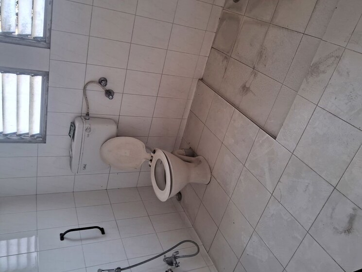 Bathroom, aundh 1 Bedroom 550 Sq.Ft. Apartment In Aundh Pune 9757598