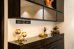 Furnished Amenities in 3 BHK Apartment at Shree Mahavir Juhu Shantivan CHS, Vile Parle West – for Sale