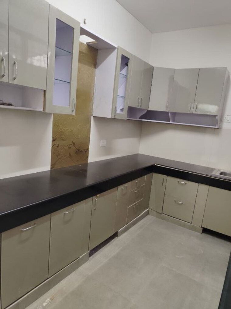Kitchen, unitech-south-city-ii 3 Bedroom 360 Sq.Yd. Builder Floor In Sector 50 Gurgaon 9757656
